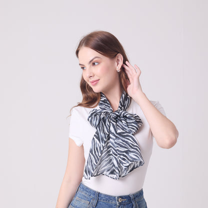 LONG HANDROLL HEMMED SCARF ZEBRA