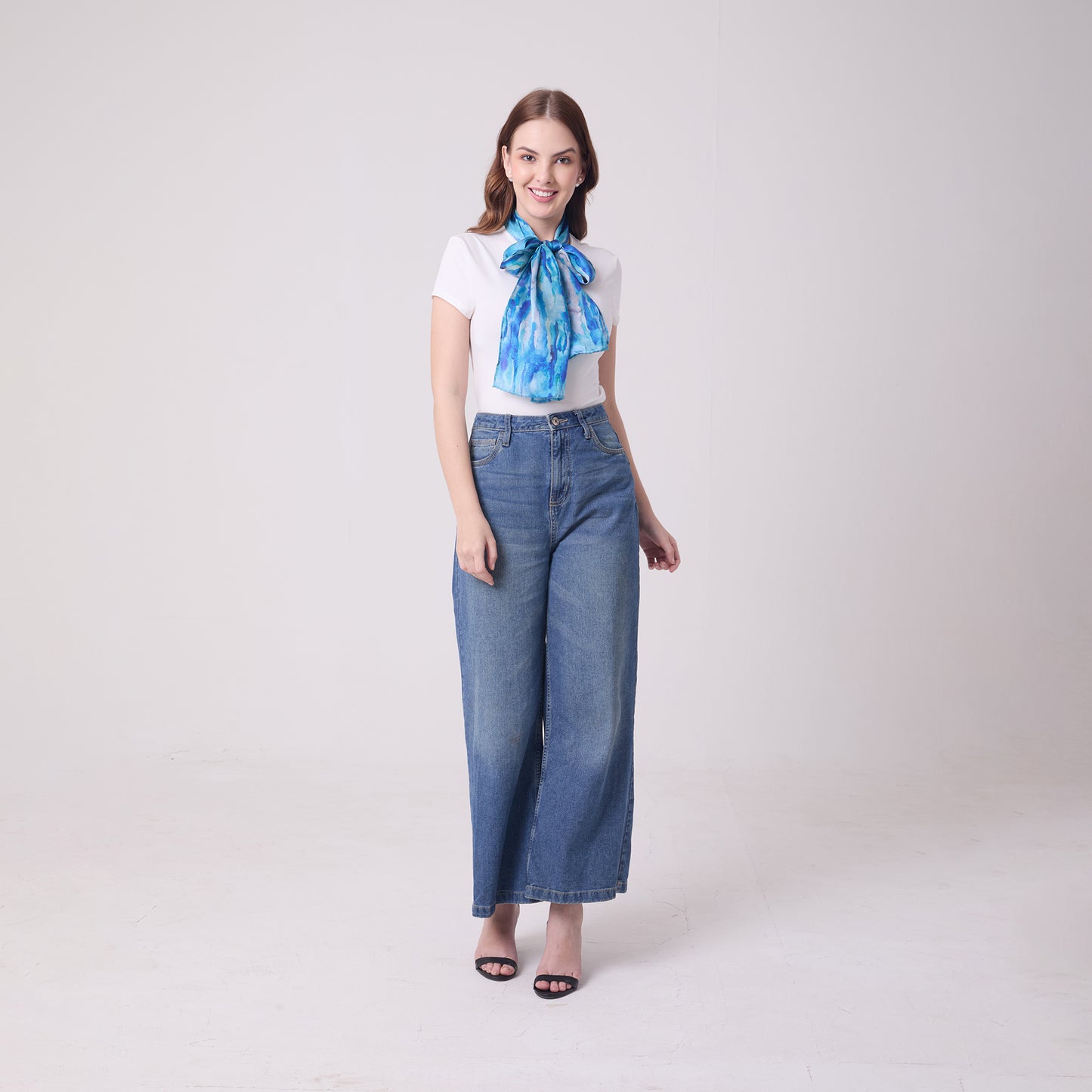LONG HANDROLL HEMMED SCARF AQUA