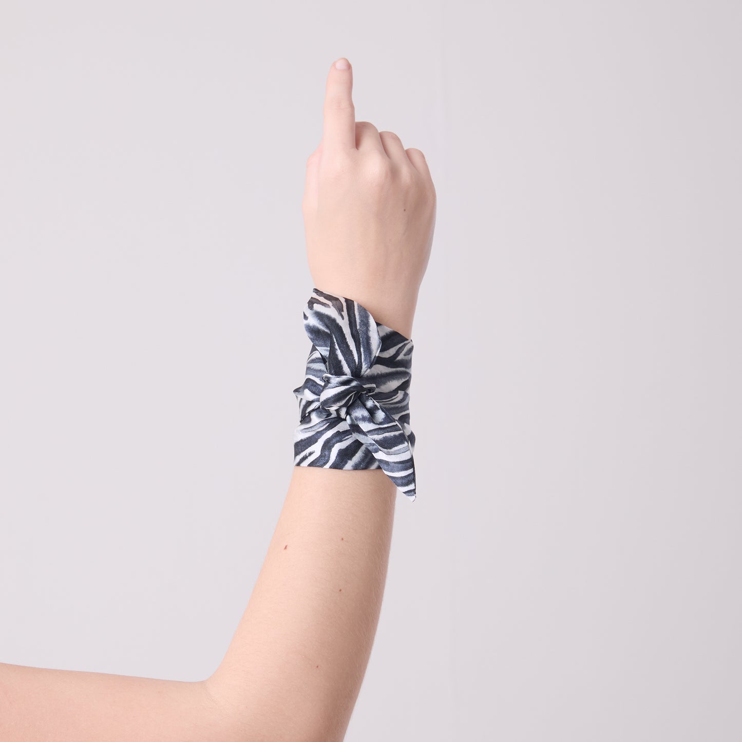 SILK SLIM SCARF ZEBRA