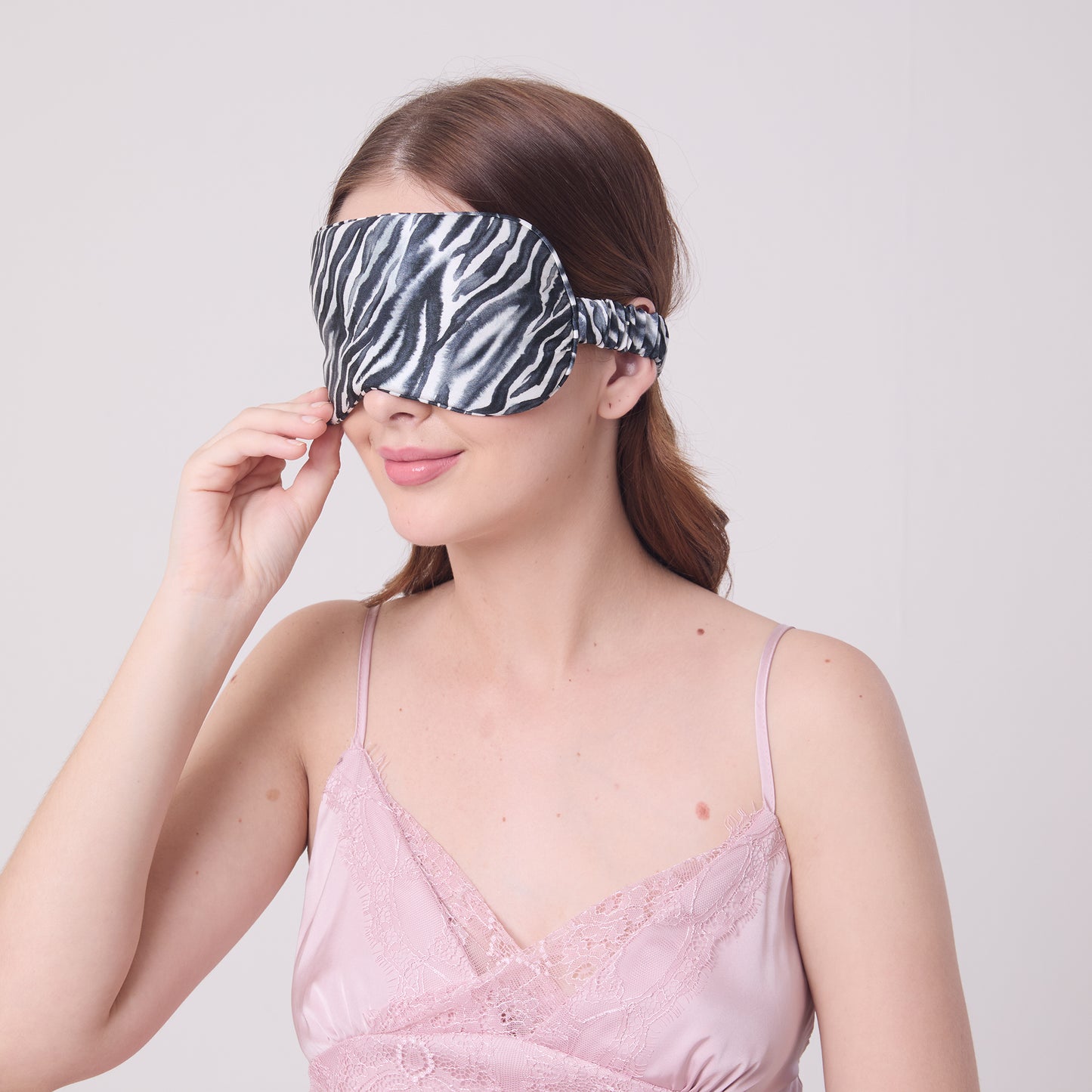 EYE MASK ZEBRA AND FLATLAY